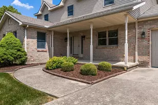 824 Kelly Dr, Wilmington, OH 45177 - Photo 2