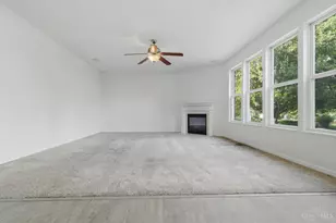 6004 Tyler Point Dr, Fairfield Township, OH 45011 - Photo 8