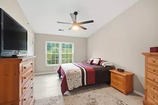 5449 Michelles Oak Ct, Green Township, OH 45248 - Photo 12