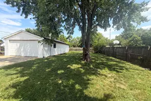 2050 John St, Saint Clair Township, OH 45011 - Photo 4