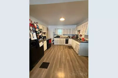 1717 Sheridan Ave, Middletown, OH 45044 - Photo 4