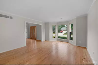 8092 Thistlewood Drive, West Chester, OH 45069 - Photo 4