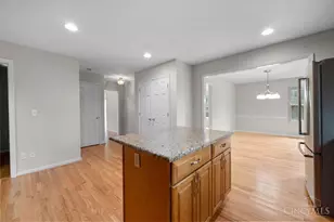 8092 Thistlewood Dr, West Chester, OH 45069 - Photo 16