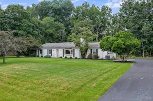 682 Milford Hills Dr, Miami Township, OH 45150 - Photo 2