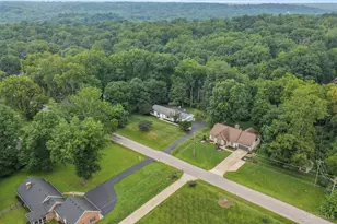 682 Milford Hills Dr, Miami Township, OH 45150 - Photo 36
