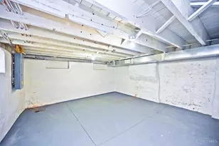 3810 Llewellyn Ave, Cincinnati, OH 45223 - Photo 18