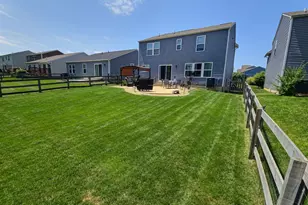 821 Emerald Dr, South Lebanon, OH 45065 - Photo 2