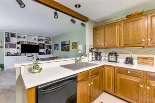 245 Miami Lakes Dr, Milford, OH 45150 - Photo 10