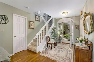 245 Miami Lakes Dr, Milford, OH 45150 - Photo 2