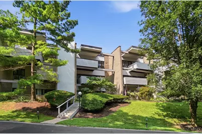 399 W Galbraith Road #109, Cincinnati, OH 45215 - Photo 2
