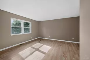 10267 Pippin Rd, Colerain Township, OH 45231 - Photo 6