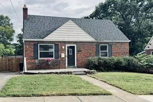 521 Maple Dr, Reading, OH 45215 - Photo 1
