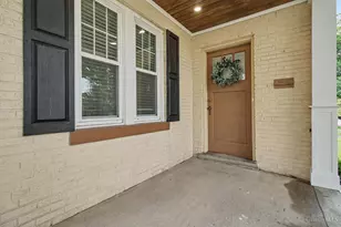 6838 Sampson Ln, Silverton, OH 45236 - Photo 2