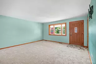 5738 Windview Dr, Green Township, OH 45248 - Photo 4