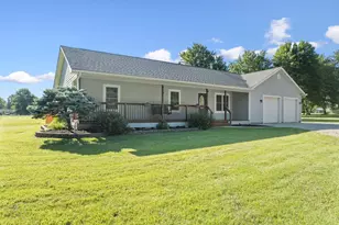 126 Texas Dr, Jackson Township, OH 45171 - Photo 4
