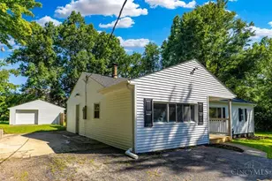 1073 Cedar Dr, Miami Township, OH 45150 - Photo 4