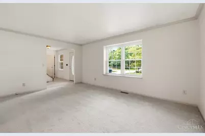 7590 Rolling Meadows Drive, West Chester, OH 45069 - Photo 16