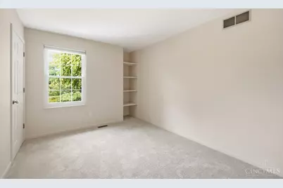 7590 Rolling Meadows Drive, West Chester, OH 45069 - Photo 28