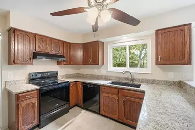 7590 Rolling Meadows Drive, West Chester, OH 45069 - Photo 6
