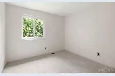 7590 Rolling Meadows Drive, West Chester, OH 45069 - Photo 32