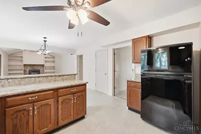 7590 Rolling Meadows Drive, West Chester, OH 45069 - Photo 8