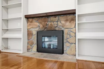 7590 Rolling Meadows Drive, West Chester, OH 45069 - Photo 12