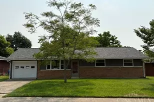 230 Kenyon Dr, Wilmington, OH 45177 - Photo 1