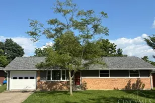 230 Kenyon Dr, Wilmington, OH 45177 - Photo 1