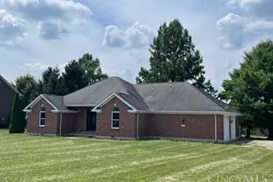 685 Harbor Dr, Turtle Creek Township, OH 45036 - Photo 2
