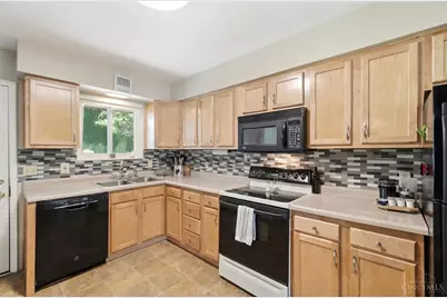 296 Beechridge Drive, Springfield Township, OH 45216 - Photo 14