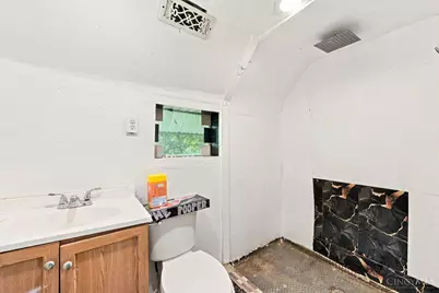 2025 Baltimore Avenue, Cincinnati, OH 45225 - Photo 20