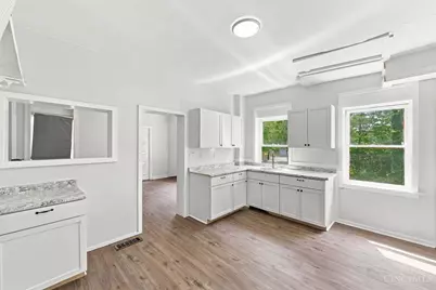 2025 Baltimore Avenue, Cincinnati, OH 45225 - Photo 14