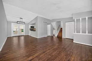 11255 Logenberry Cir, Forest Park, OH 45240 - Photo 6