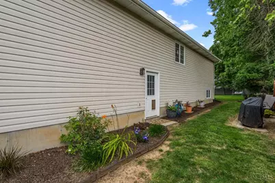 406 Lawndale Court, Lebanon, OH 45036 - Photo 4