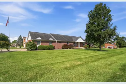 8255 Lakevalley Drive, Colerain Township, OH 45247 - Photo 4