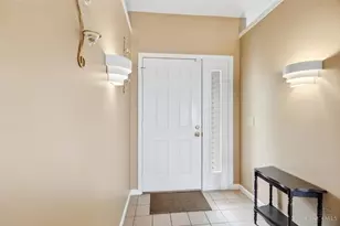 8255 Lakevalley Dr, Colerain Township, OH 45247 - Photo 8