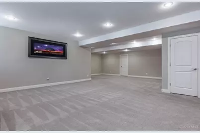 8925 Kenwood Road, Blue Ash, OH 45242 - Photo 22