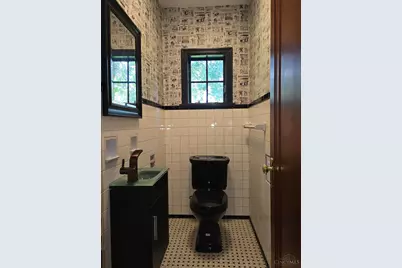 2019 Adams Road, Cincinnati, OH 45231 - Photo 32