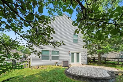 357 Hartford Court, Hamilton Township, OH 45039 - Photo 24