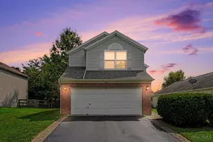 357 Hartford Ct, Hamilton Township, OH 45039 - Photo 1
