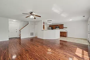 357 Hartford Ct, Hamilton Township, OH 45039 - Photo 6