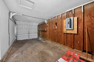 1959 Lotushill Dr, Springfield Township, OH 45240 - Photo 2