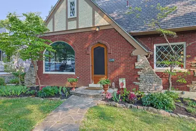 1007 Urbancrest Place, Cincinnati, OH 45226 - Photo 2