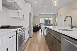 3906 Edwards Rd, Cincinnati, OH 45209 - Photo 14