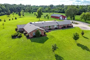 395 Rockford Dr, Hamilton, OH 45013 - Photo 1