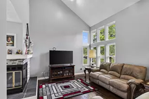 5822 Forge Bridge Dr, West Chester, OH 45069 - Photo 6