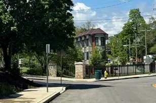 229 Dorchester Ave, Cincinnati, OH 45219 - Photo 2