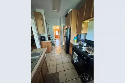 229 Dorchester Avenue, Cincinnati, OH 45219 - Photo 8