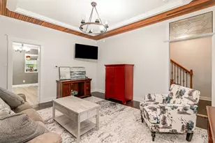 3903 Dumont St, Cincinnati, OH 45226 - Photo 6