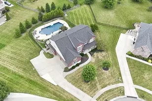 5281 Elmwood Ln, Liberty Township, OH 45044 - Photo 2